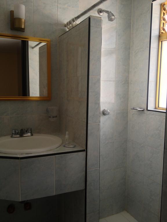 Hotel Colon Express Гвадалахара Номер фото